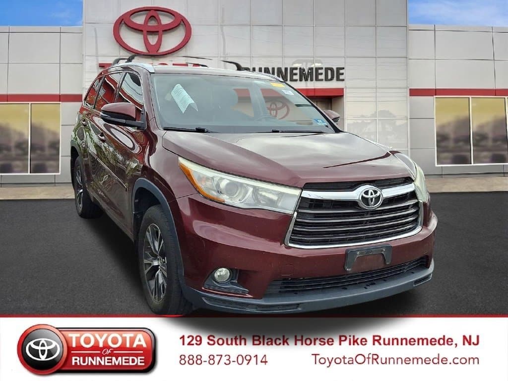 2016 Toyota Highlander Base — photo 1 of 24