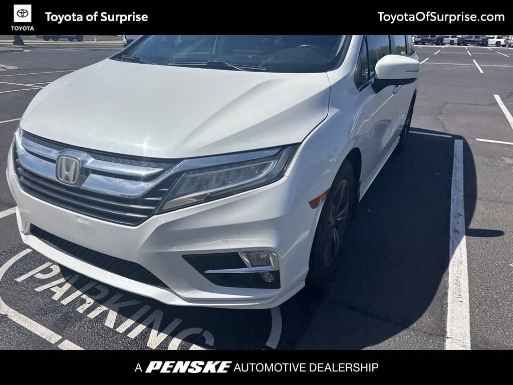 2020 Honda Odyssey Touring — photo 1 of 11