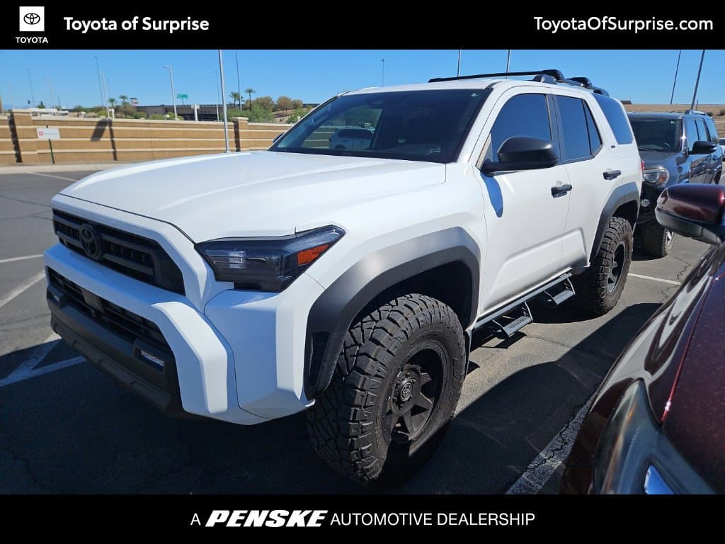 2025 Toyota 4Runner SR5 — photo 1 of 8