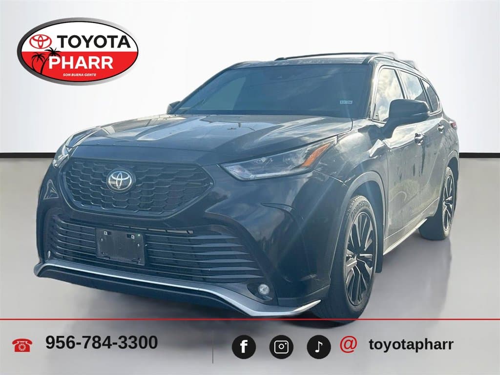 2024 Toyota Highlander LE — photo 1 of 2