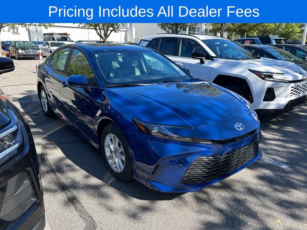 2026 Toyota Camry LE — photo 1 of 49