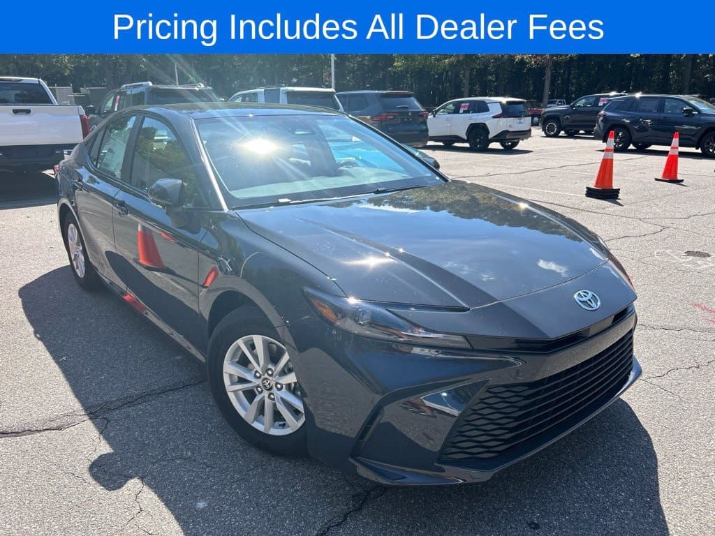 2026 Toyota Camry LE — photo 1 of 49