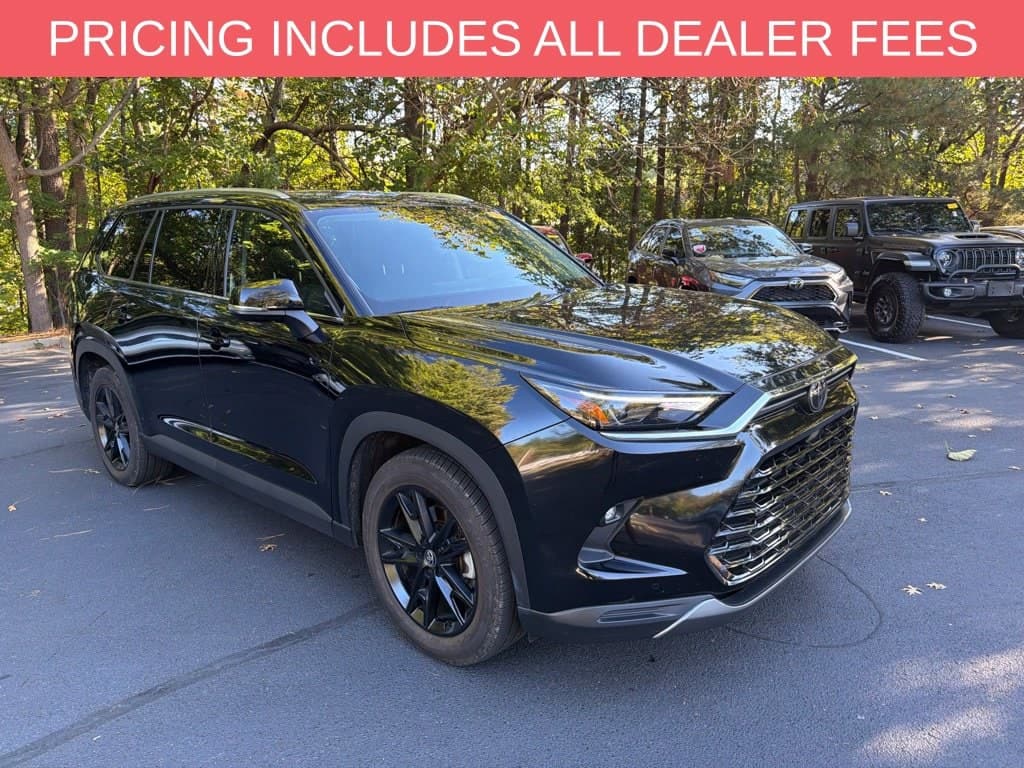 2024 Toyota Grand Highlander Base — photo 1 of 17