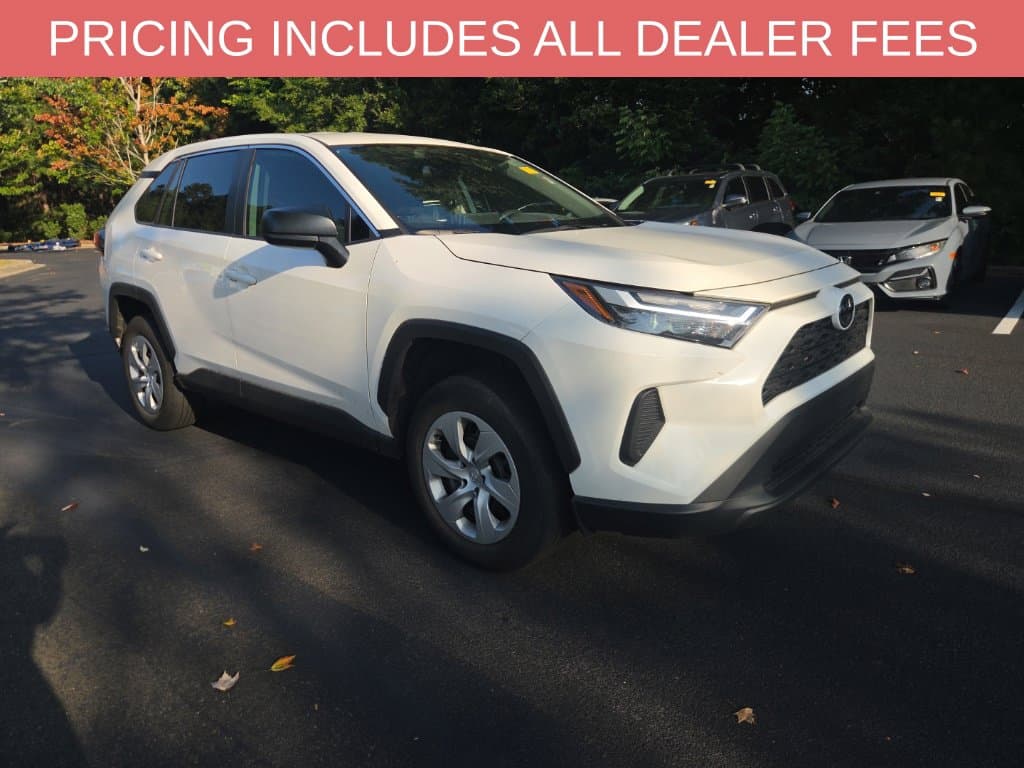 2024 Toyota RAV4 LE — photo 1 of 13
