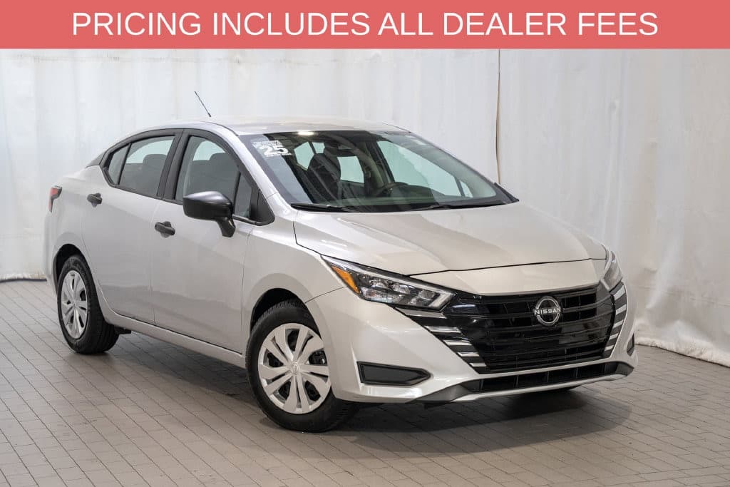 2025 Nissan Versa Base — photo 1 of 19