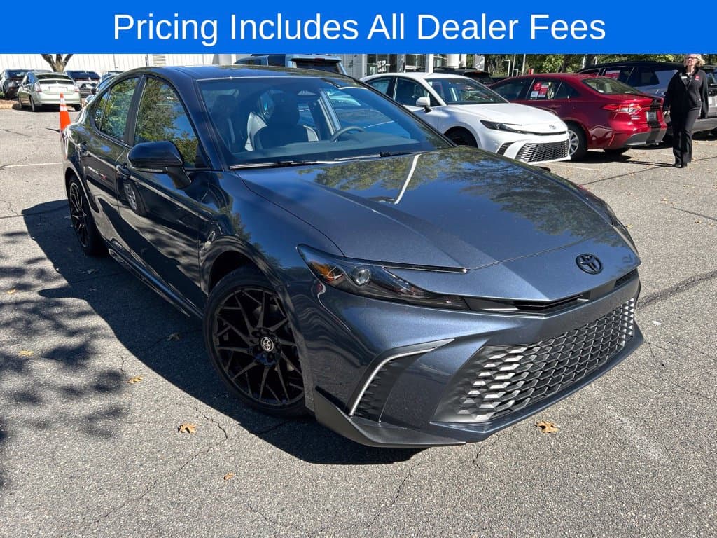 2026 Toyota Camry SE — photo 1 of 48