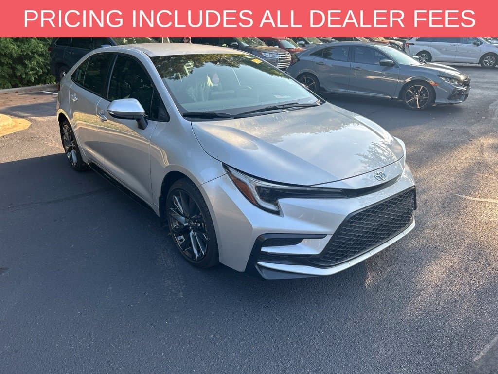 2025 Toyota Corolla SE — photo 1 of 15