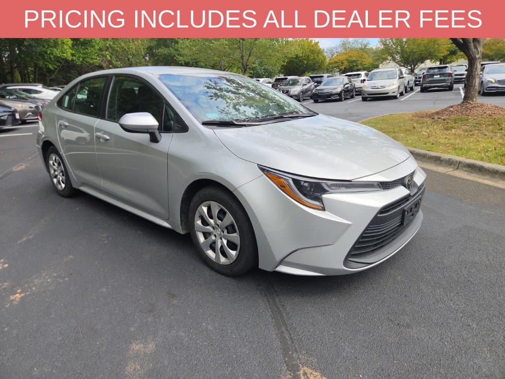 2024 Toyota Corolla LE — photo 1 of 13