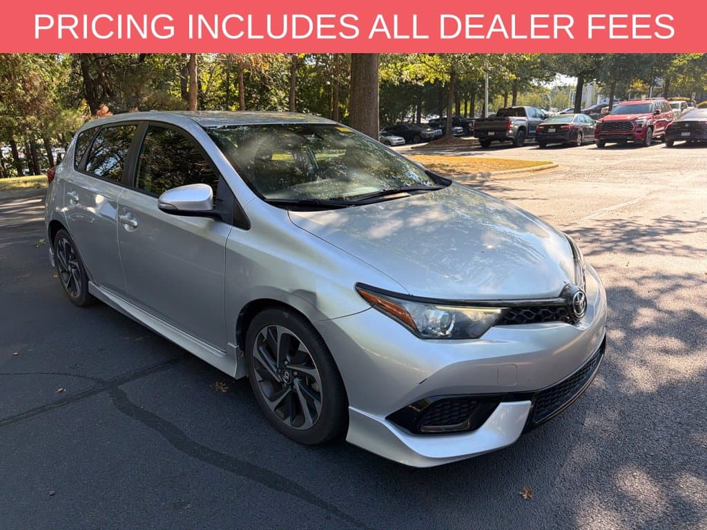 2017 Toyota Corolla iM Base — photo 1 of 15