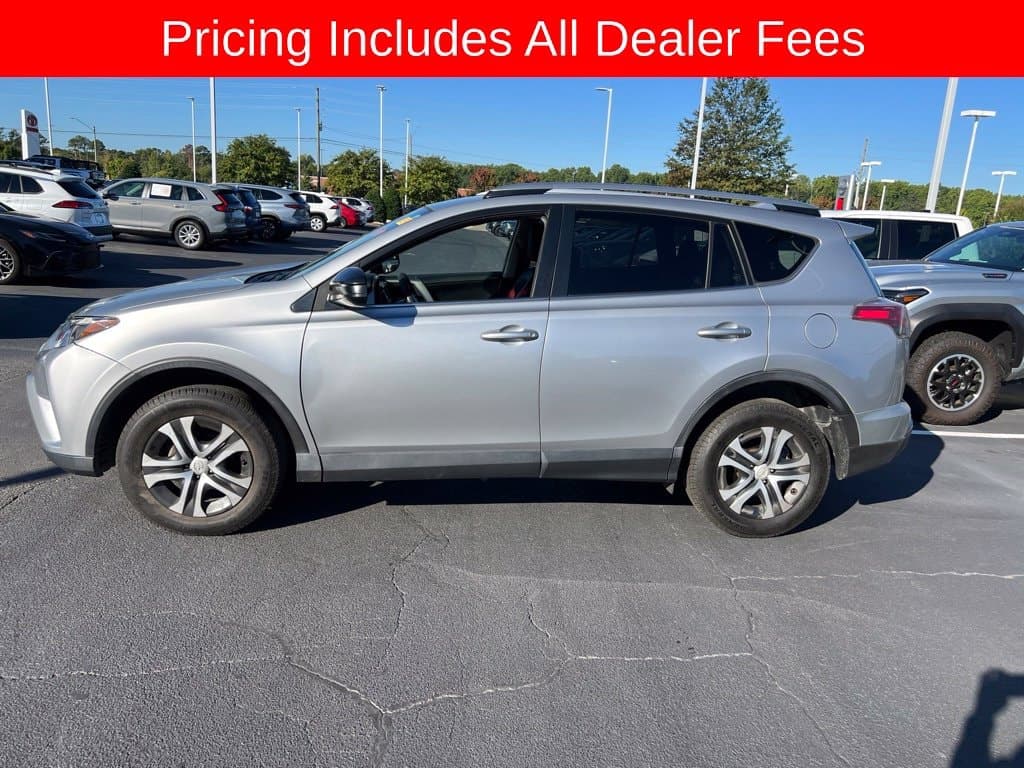 2018 Toyota RAV4 LE — photo 1 of 24