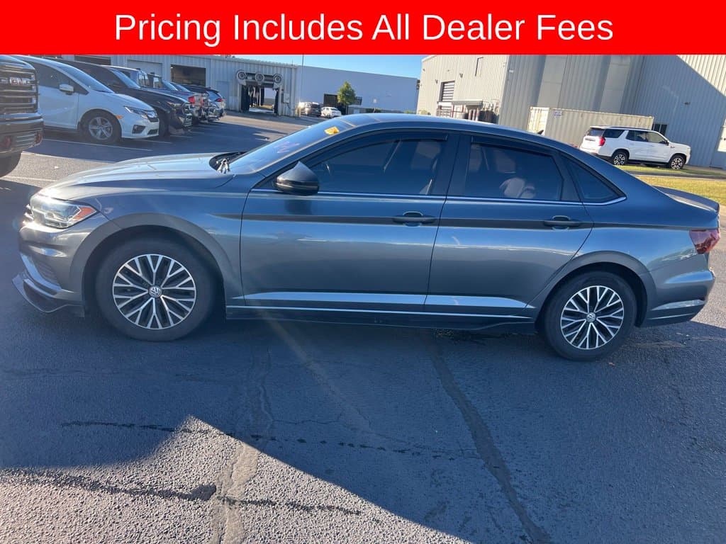 2019 Volkswagen Jetta Base — photo 1 of 20