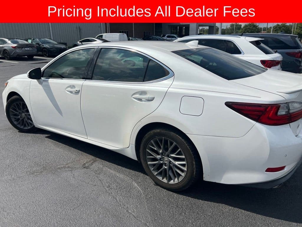 2018 Lexus ES Base — photo 1 of 5