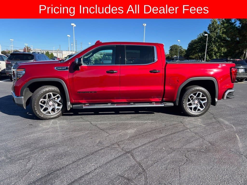2022 GMC Sierra 1500 SLT — photo 1 of 11