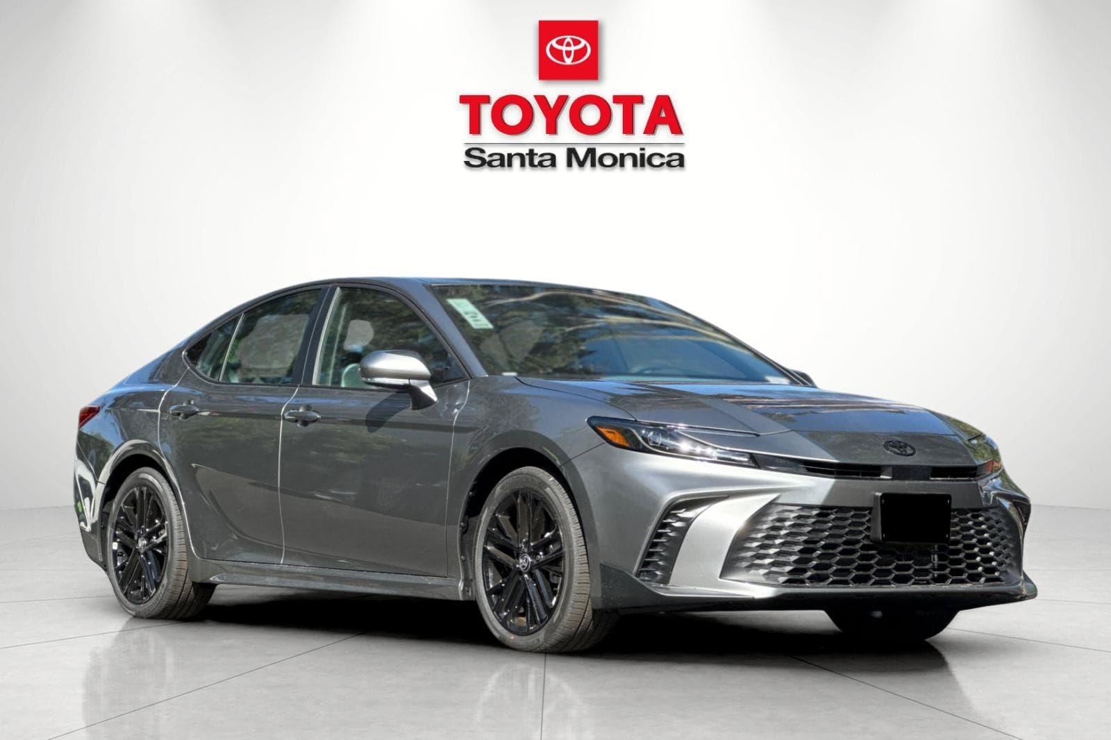 2026 Toyota Camry SE — photo 1 of 59