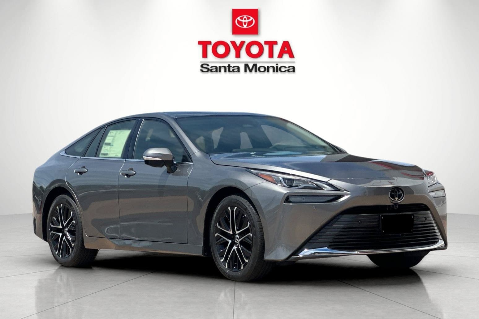 2026 Toyota Mirai Base — photo 1 of 58