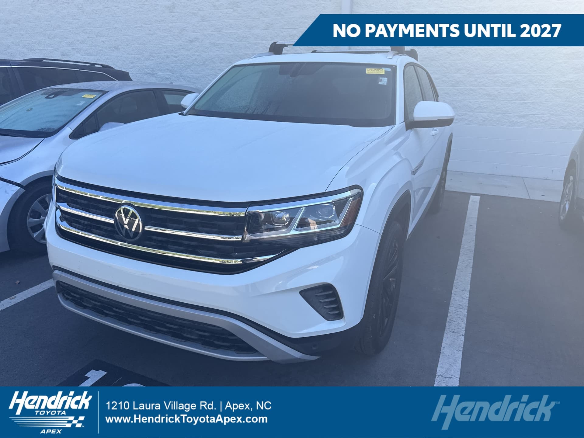 2023 Volkswagen Atlas Cross Sport 3.6L V6 SE w/Technology — photo 1 of 12