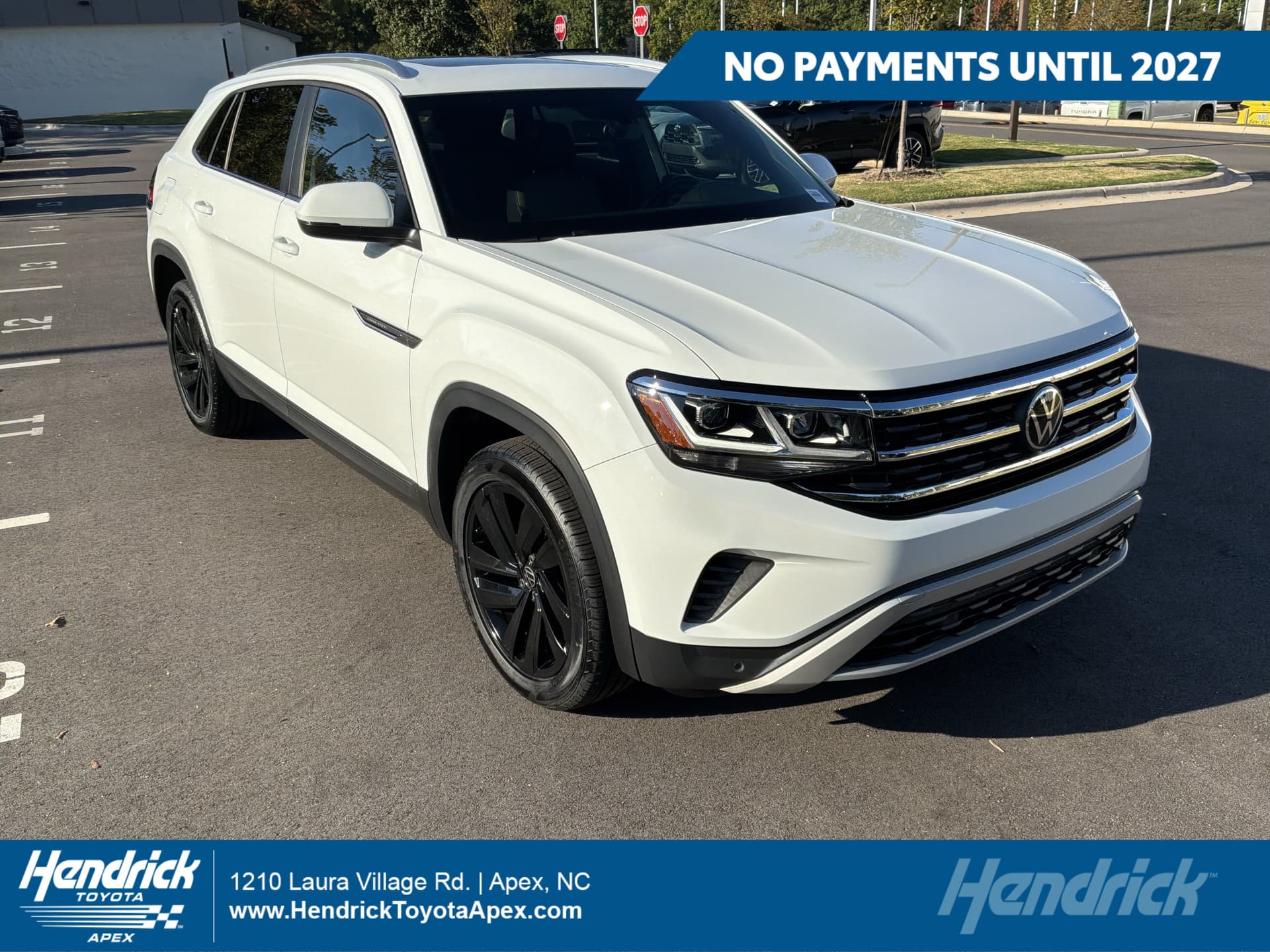 2023 Volkswagen Atlas Cross Sport 3.6L V6 SE w/Technology — photo 1 of 47