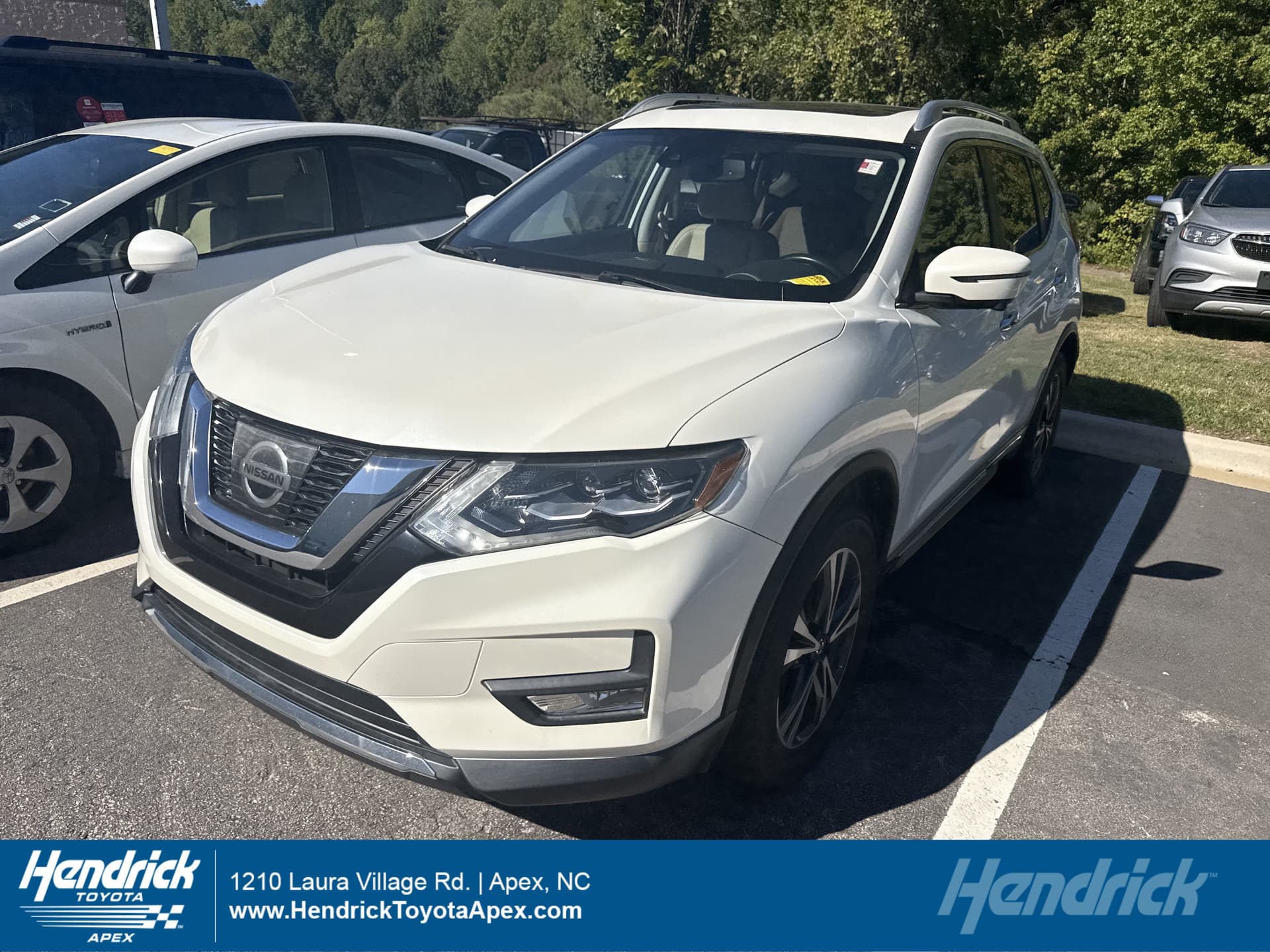 2017 Nissan Rogue SL — photo 1 of 12
