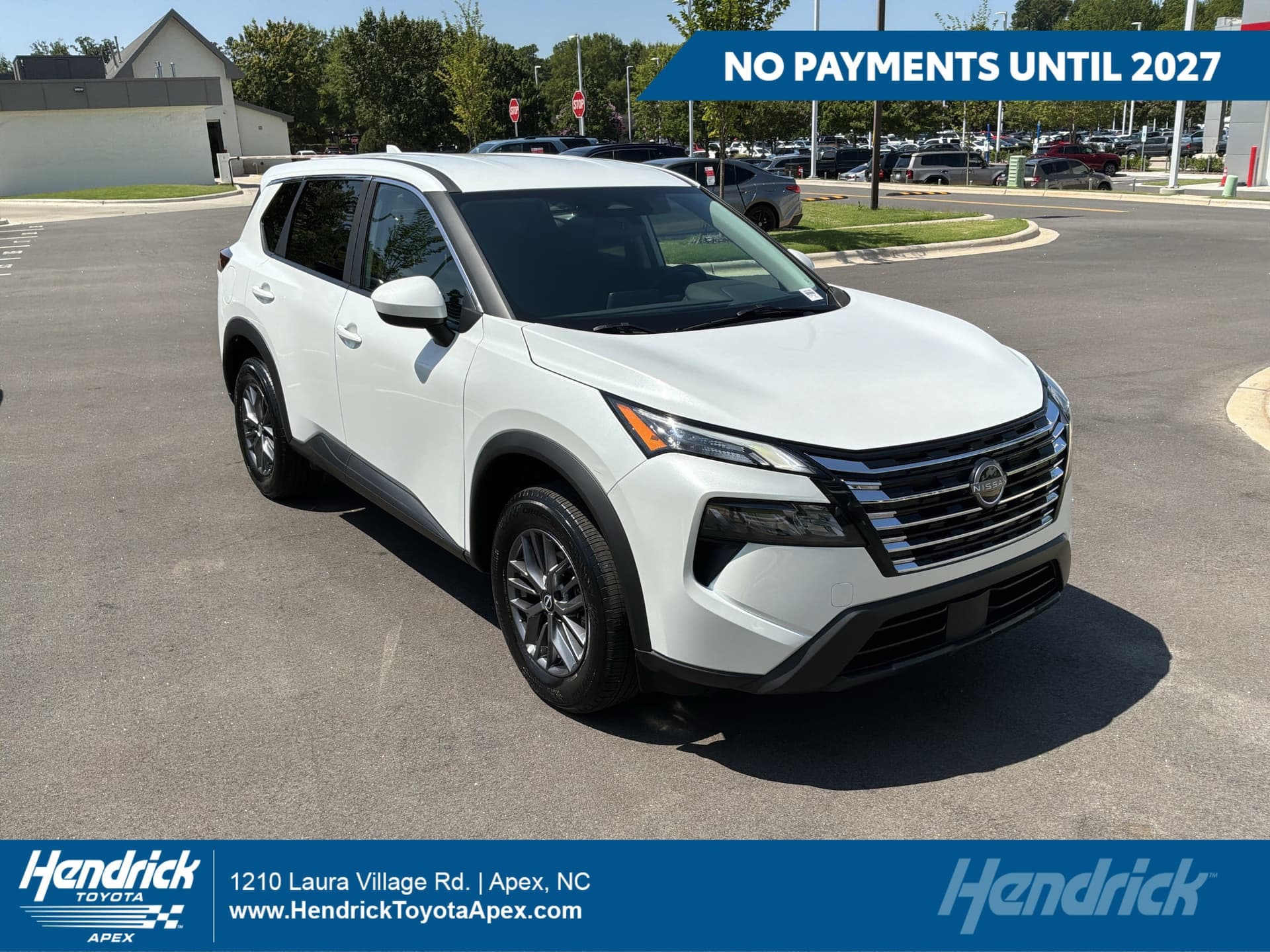 2026 Nissan Rogue SV — photo 1 of 35