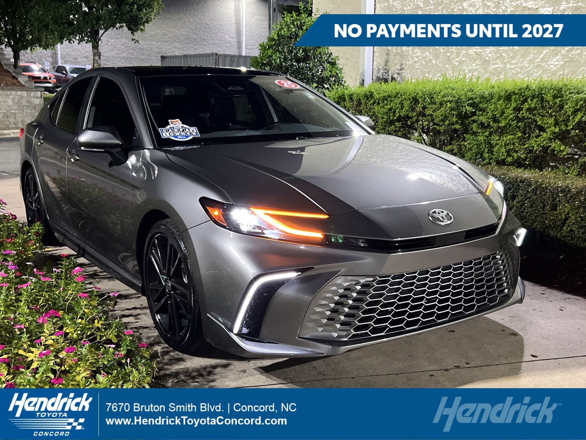 2025 Toyota Camry XSE — photo 1 of 36