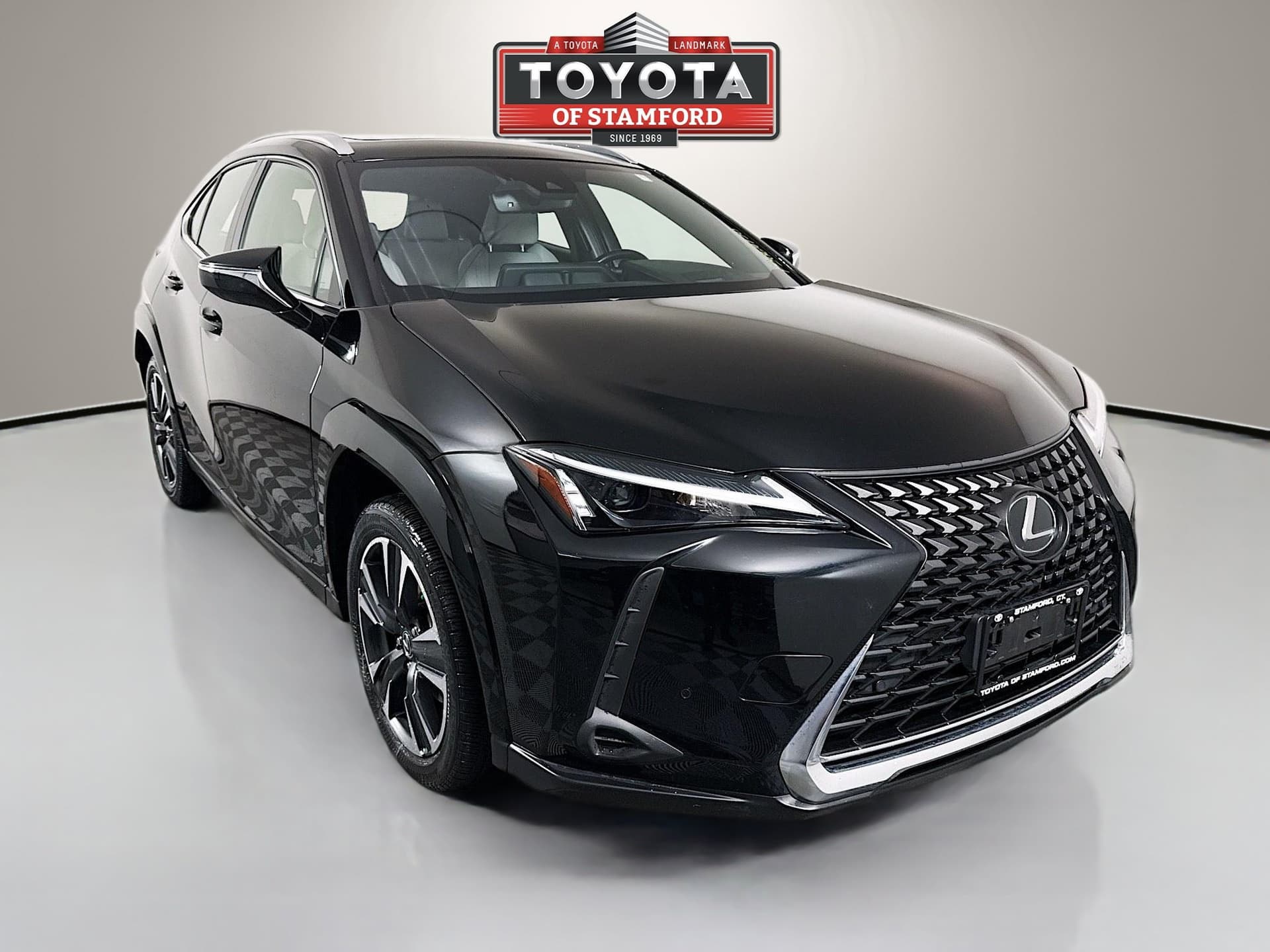 2023 Lexus UX UX 250h Premium — photo 1 of 30