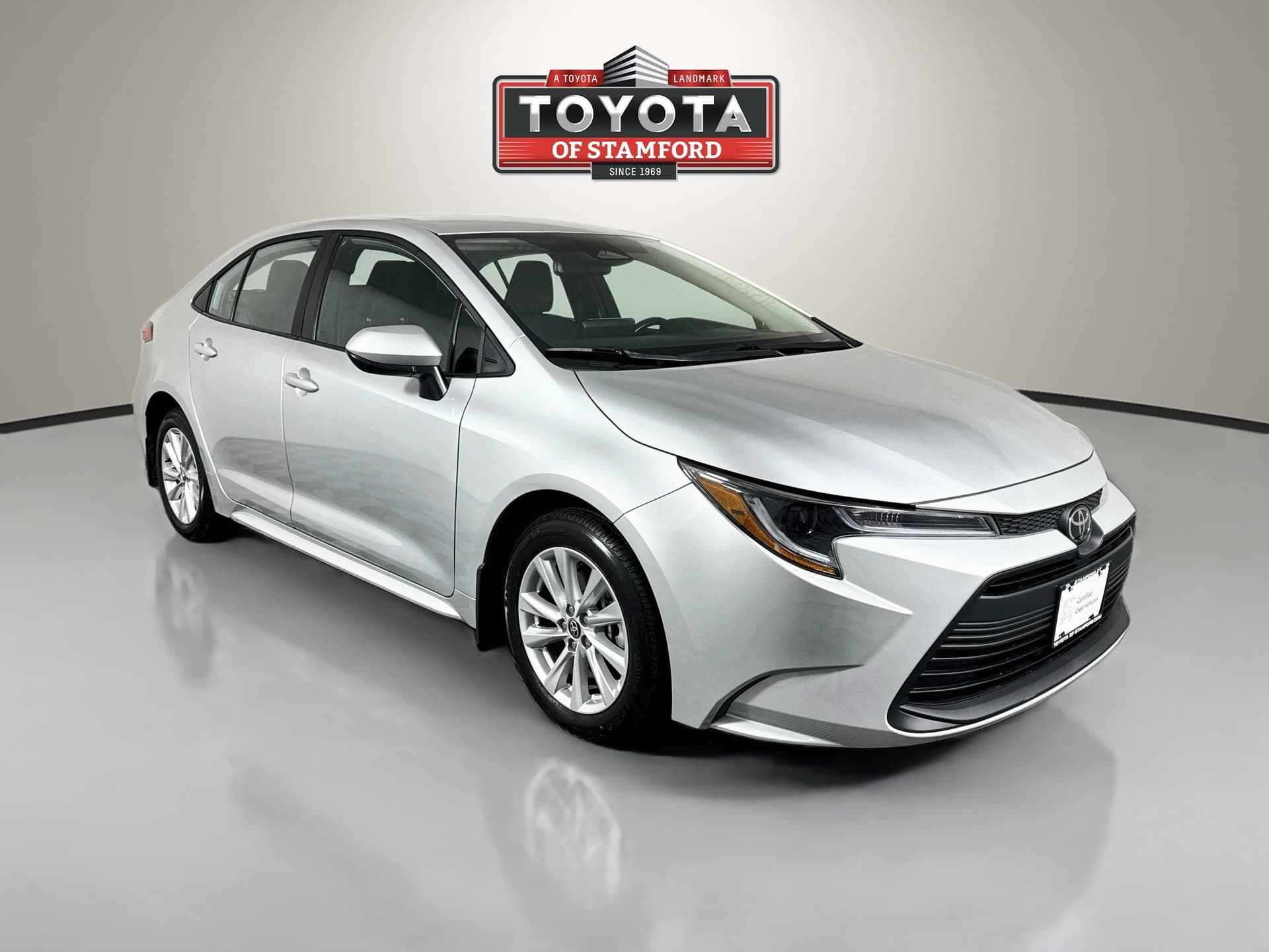 2026 Toyota Corolla LE — photo 1 of 31