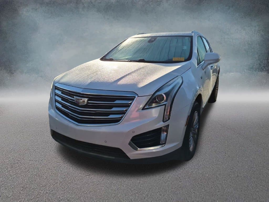 2018 Cadillac XT5 Luxury FWD — photo 1 of 15