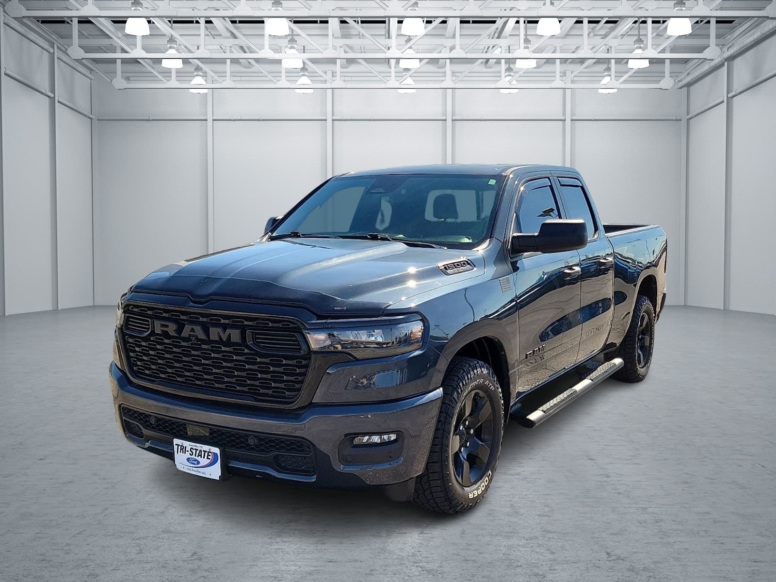 2025 RAM 1500 Base — photo 1 of 20