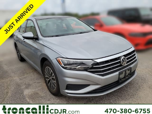 2019 Volkswagen Jetta Base — photo 1 of 10
