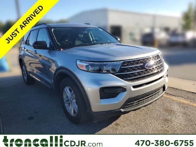 2024 Ford Explorer XLT — photo 1 of 10