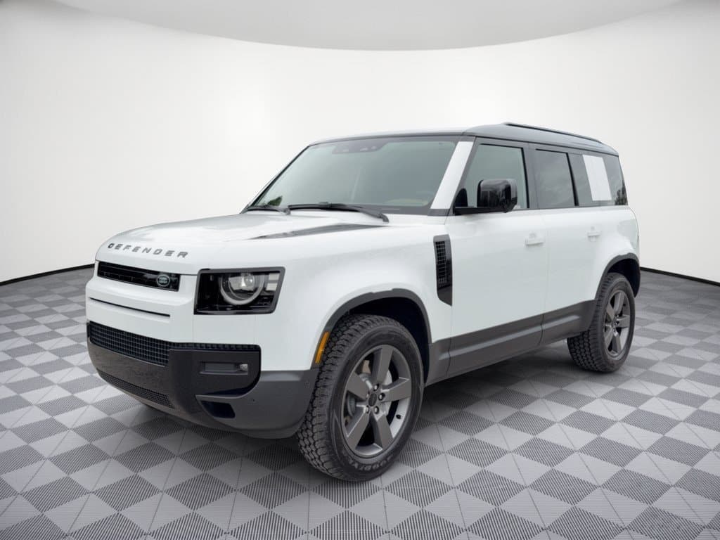 2026 Land Rover Defender S — photo 1 of 32
