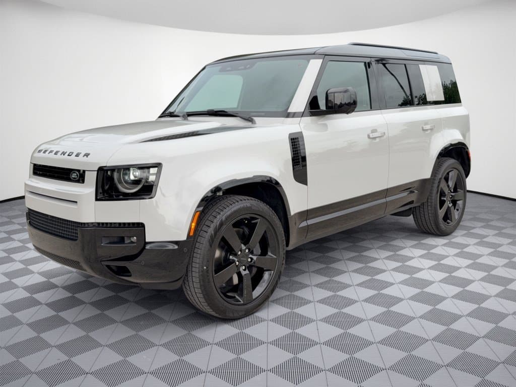 2026 Land Rover Defender X-Dynamic SE — photo 1 of 32
