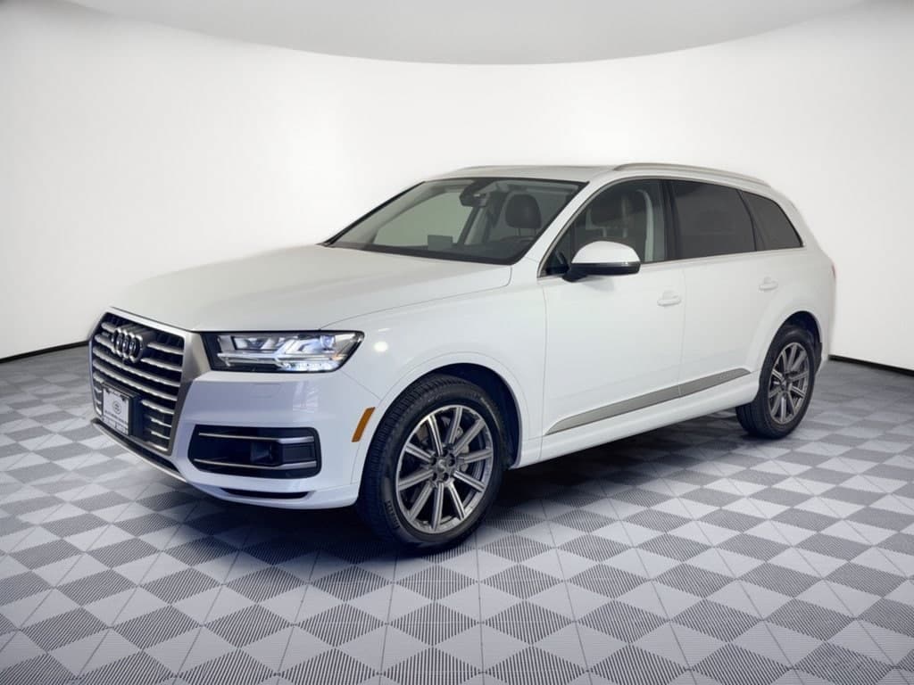 2018 Audi Q7 Prestige — photo 1 of 34