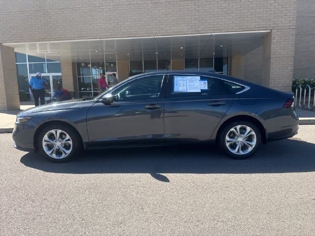 2024 Honda Accord Sedan LX — photo 1 of 20