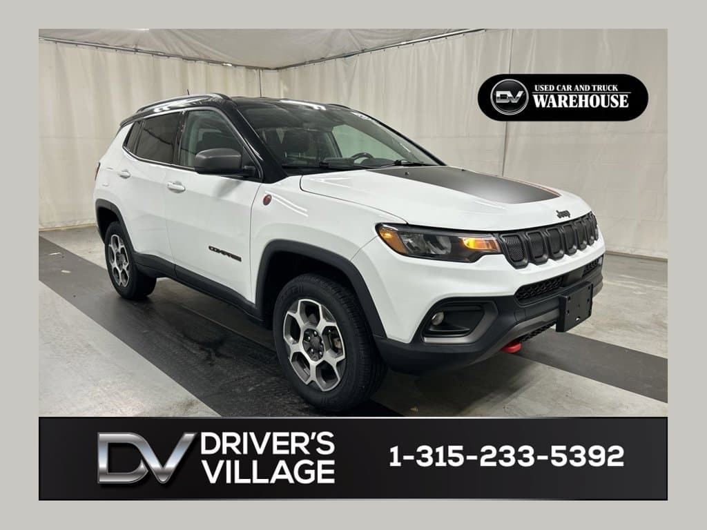 2022 Jeep Compass Trailhawk — photo 1 of 23
