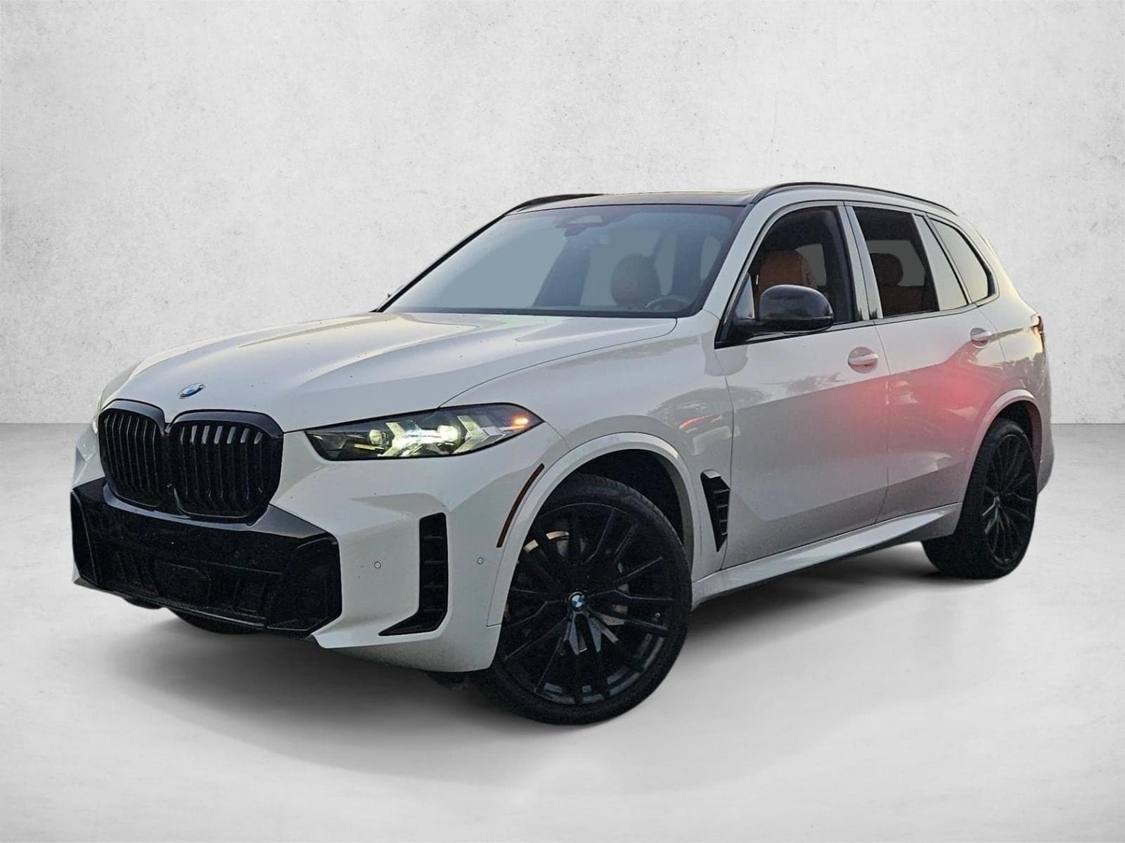 2024 BMW X5 sDrive40i — photo 1 of 16