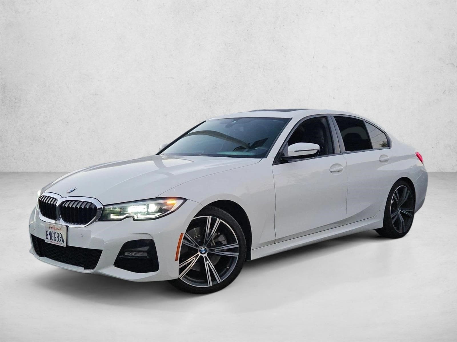 2020 BMW 3 Series 330i — photo 1 of 15