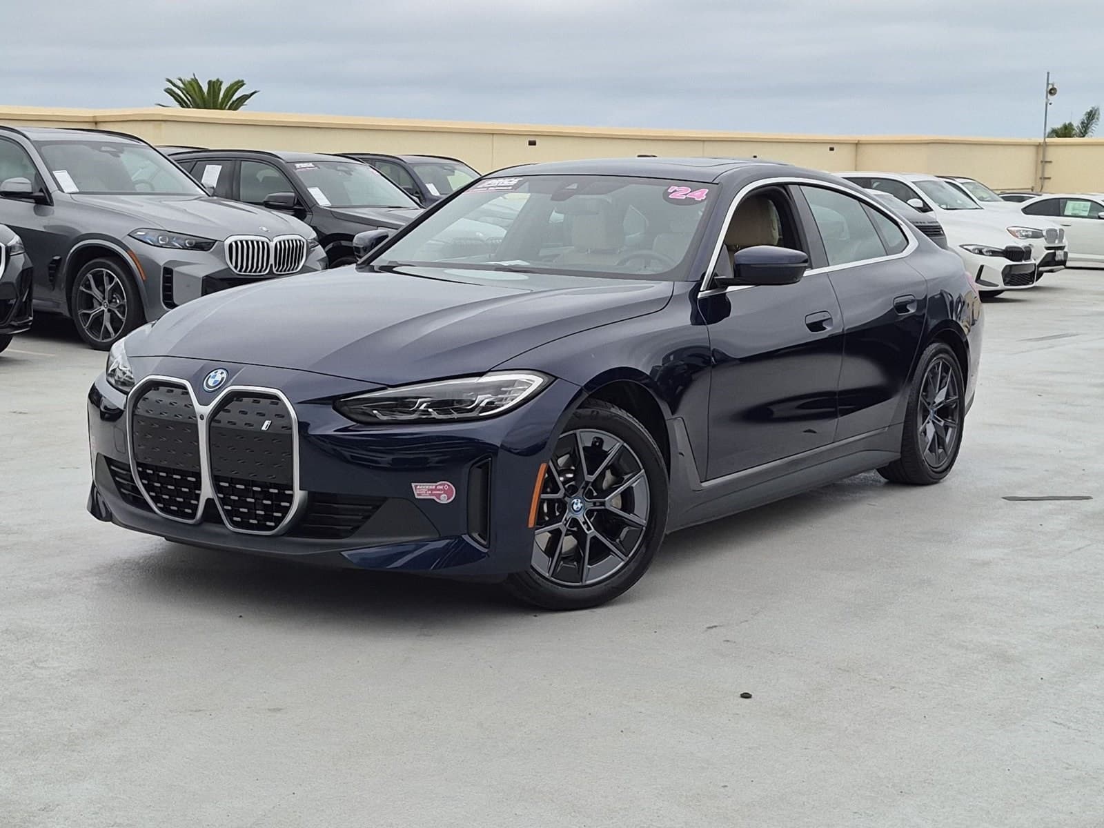 2024 BMW i4 eDrive35 — photo 1 of 26