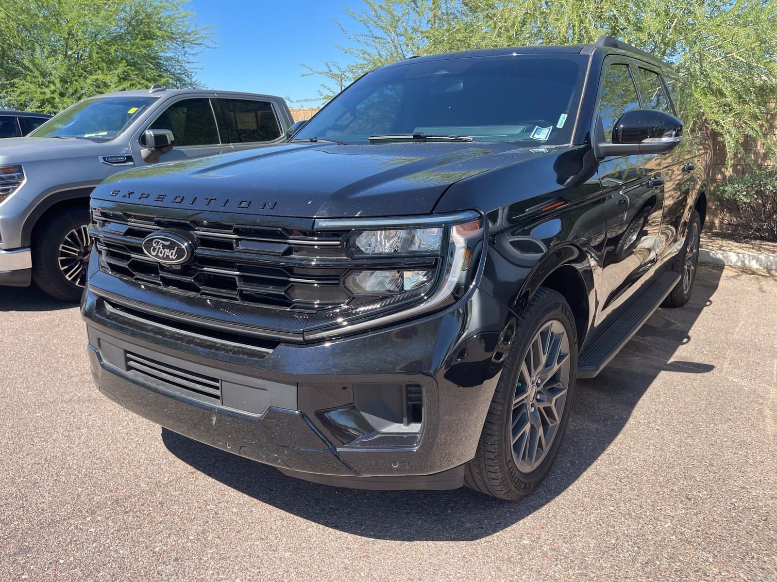2026 Ford Expedition Max Platinum — photo 1 of 11