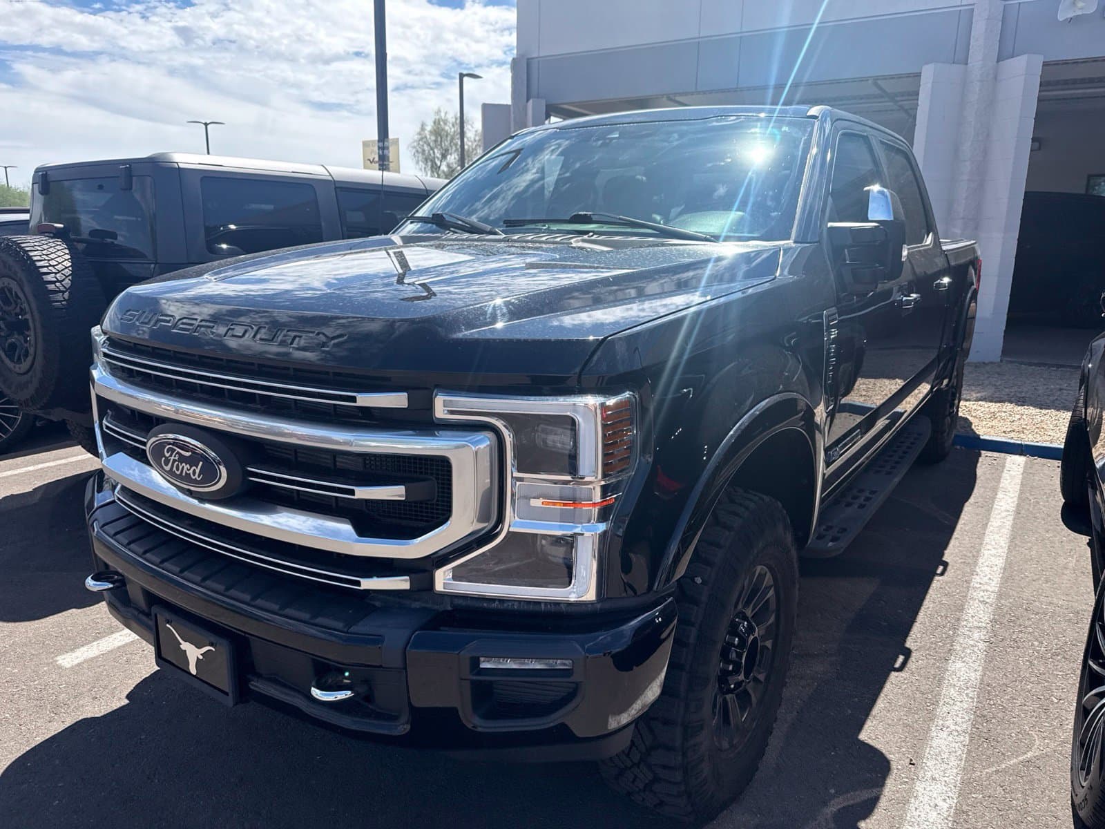 2022 Ford Super Duty F-350 SRW Platinum — photo 1 of 7
