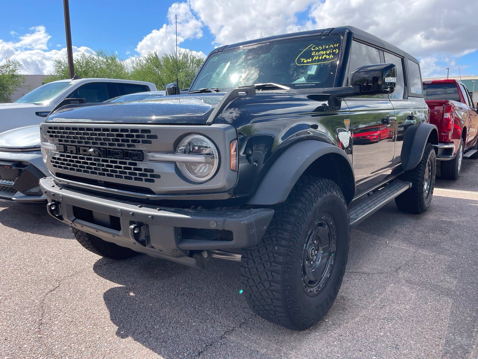 2024 Ford Bronco Badlands — photo 1 of 11