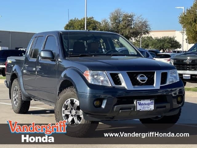 2019 Nissan Frontier PRO-4X — photo 1 of 31