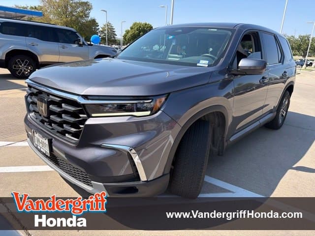 2024 Honda Pilot Base — photo 1 of 16