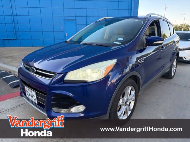 2014 Ford Escape Titanium — photo 1 of 17