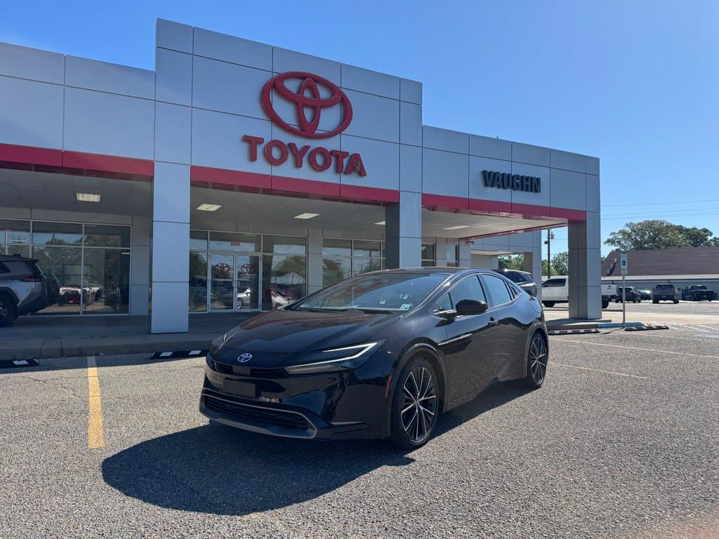 2024 Toyota Prius XLE — photo 1 of 25
