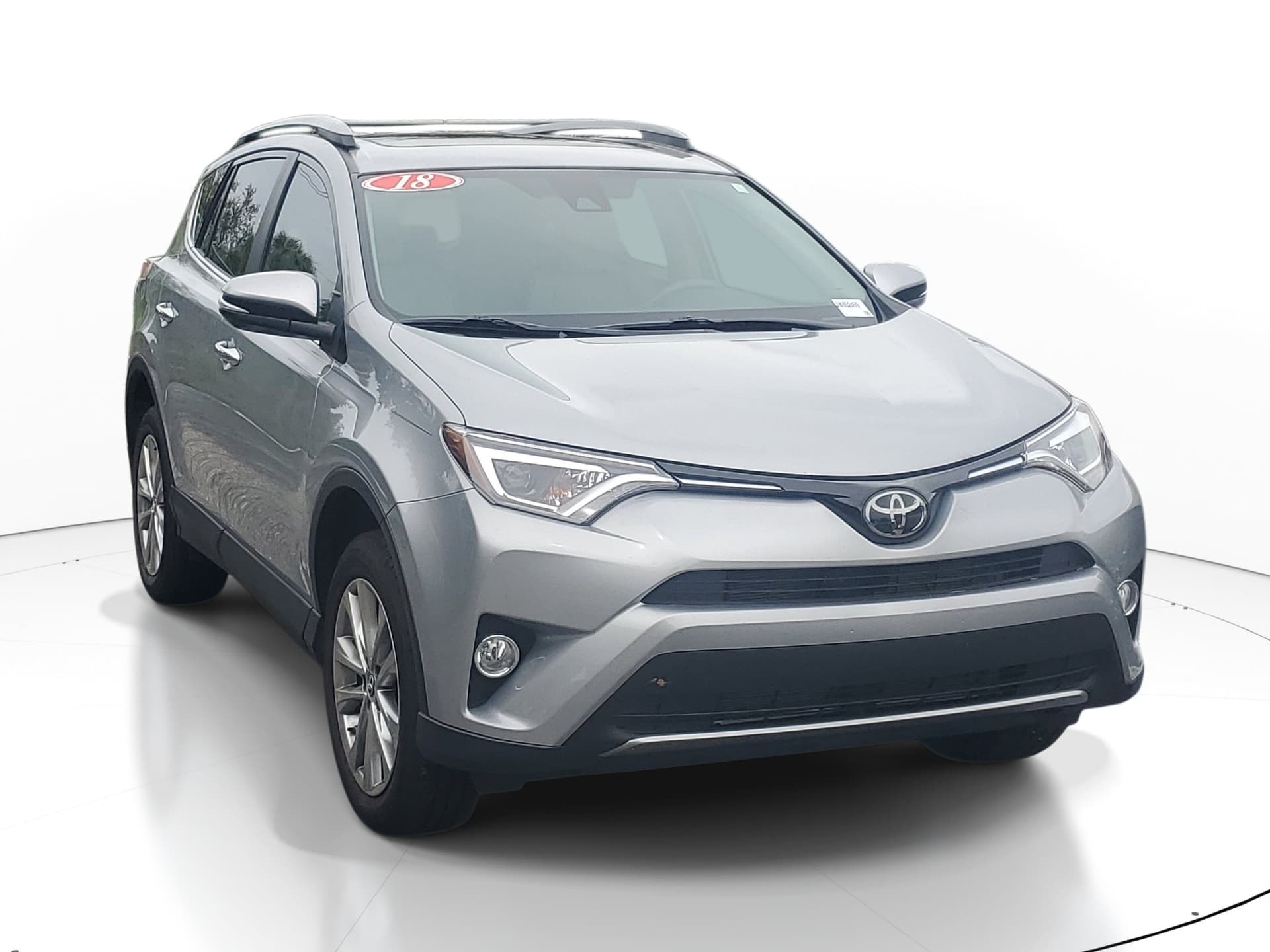 2018 Toyota RAV4 Limited — photo 1 of 10