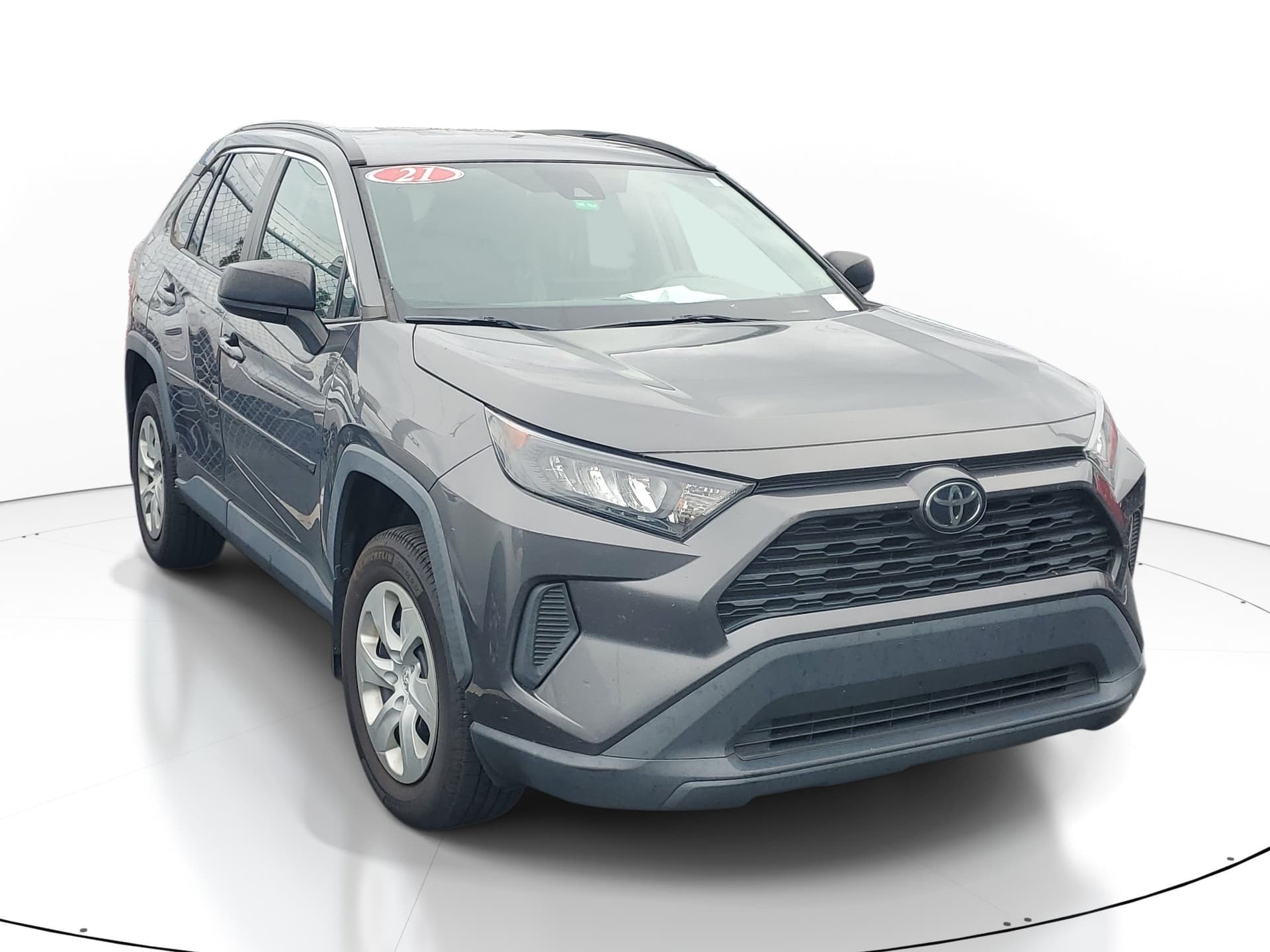 2021 Toyota RAV4 LE — photo 1 of 10