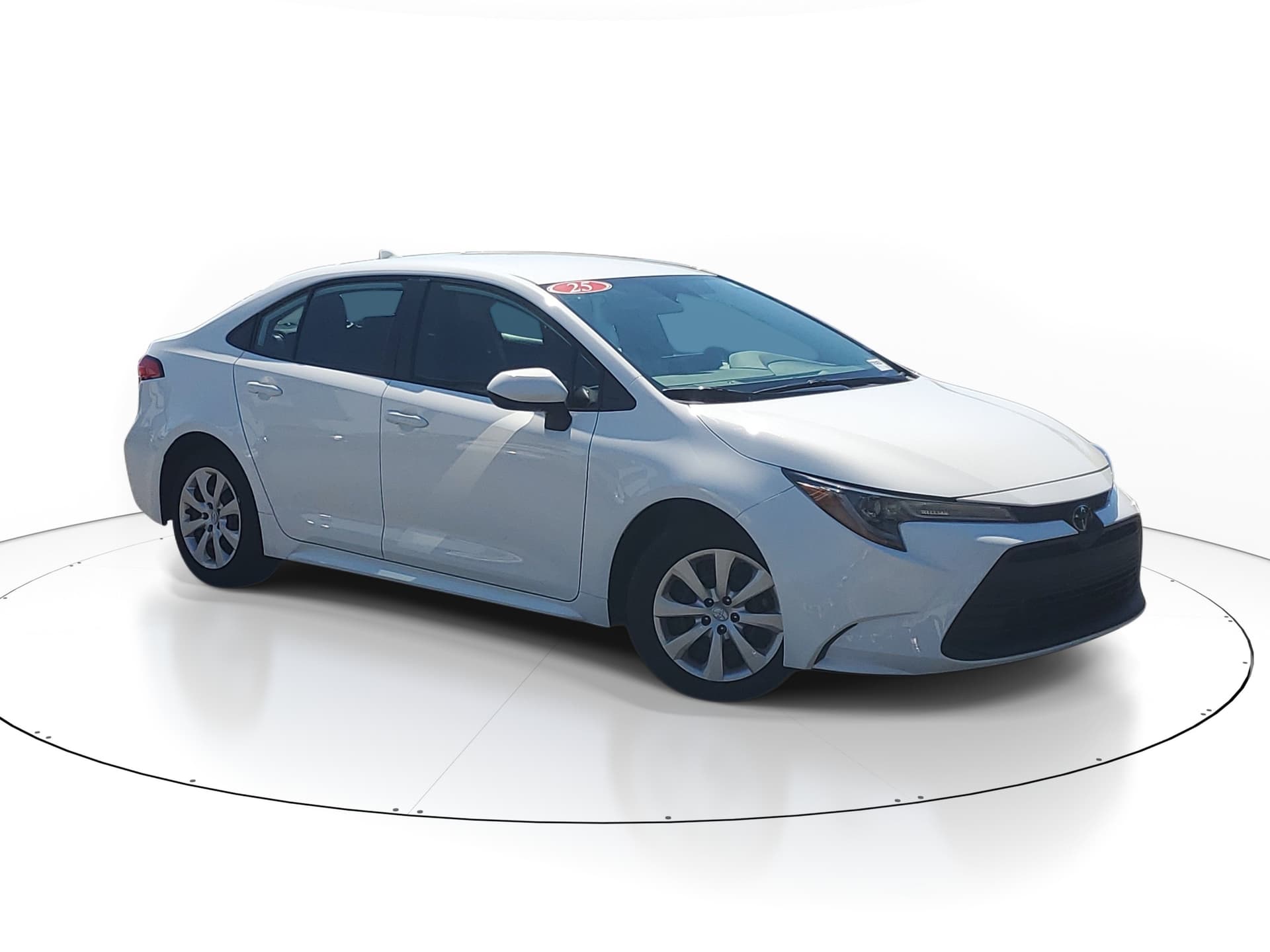 2025 Toyota Corolla LE — photo 1 of 30