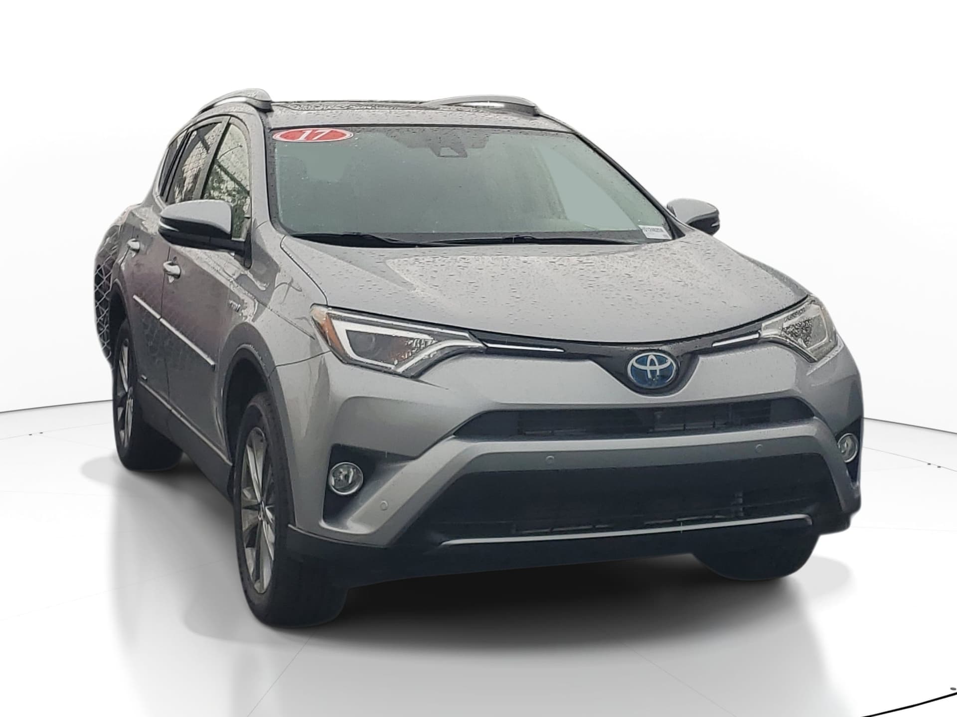 2017 Toyota RAV4 Hybrid Limited — photo 1 of 11