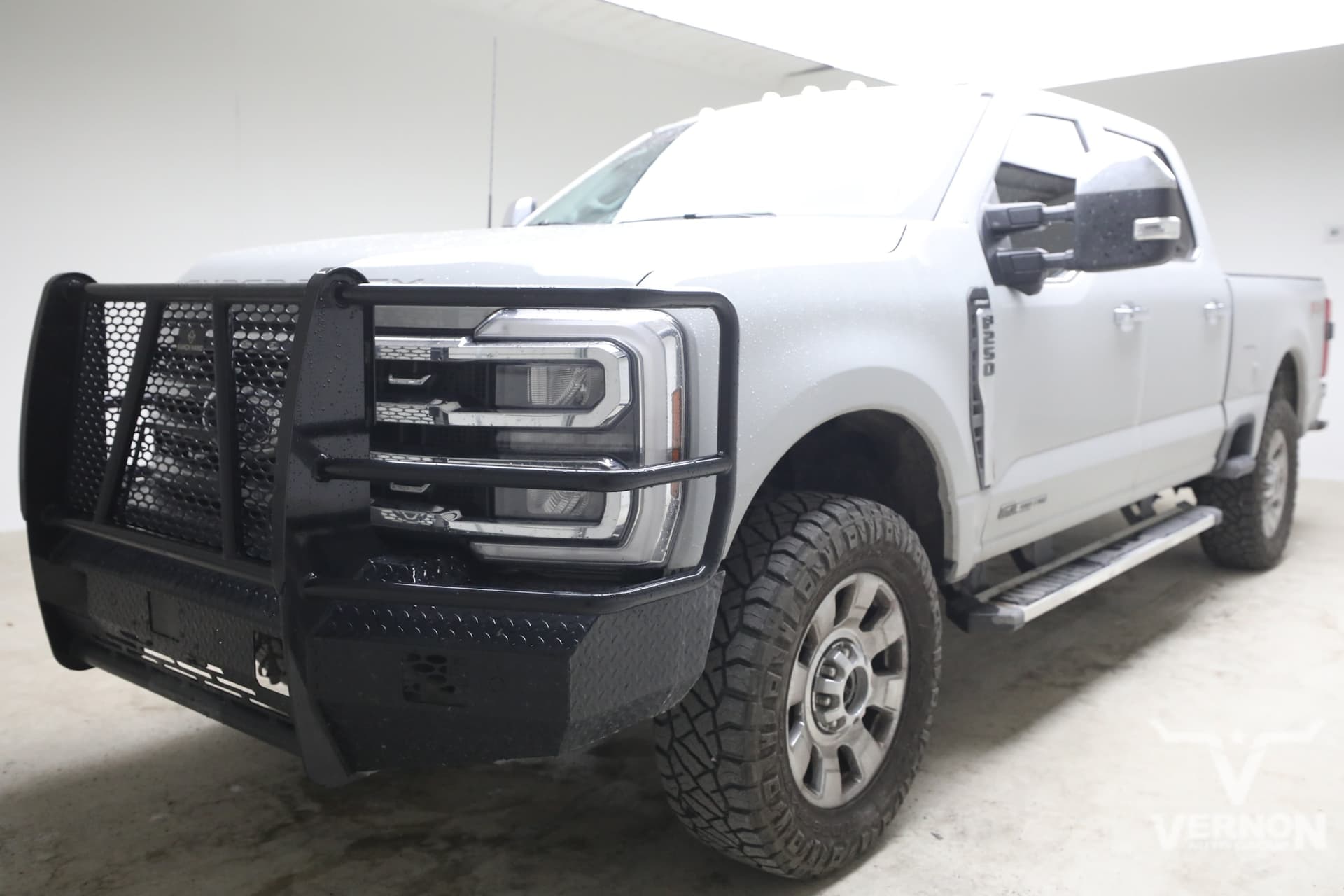 2026 Ford Super Duty F-250 SRW LARIAT — photo 1 of 14